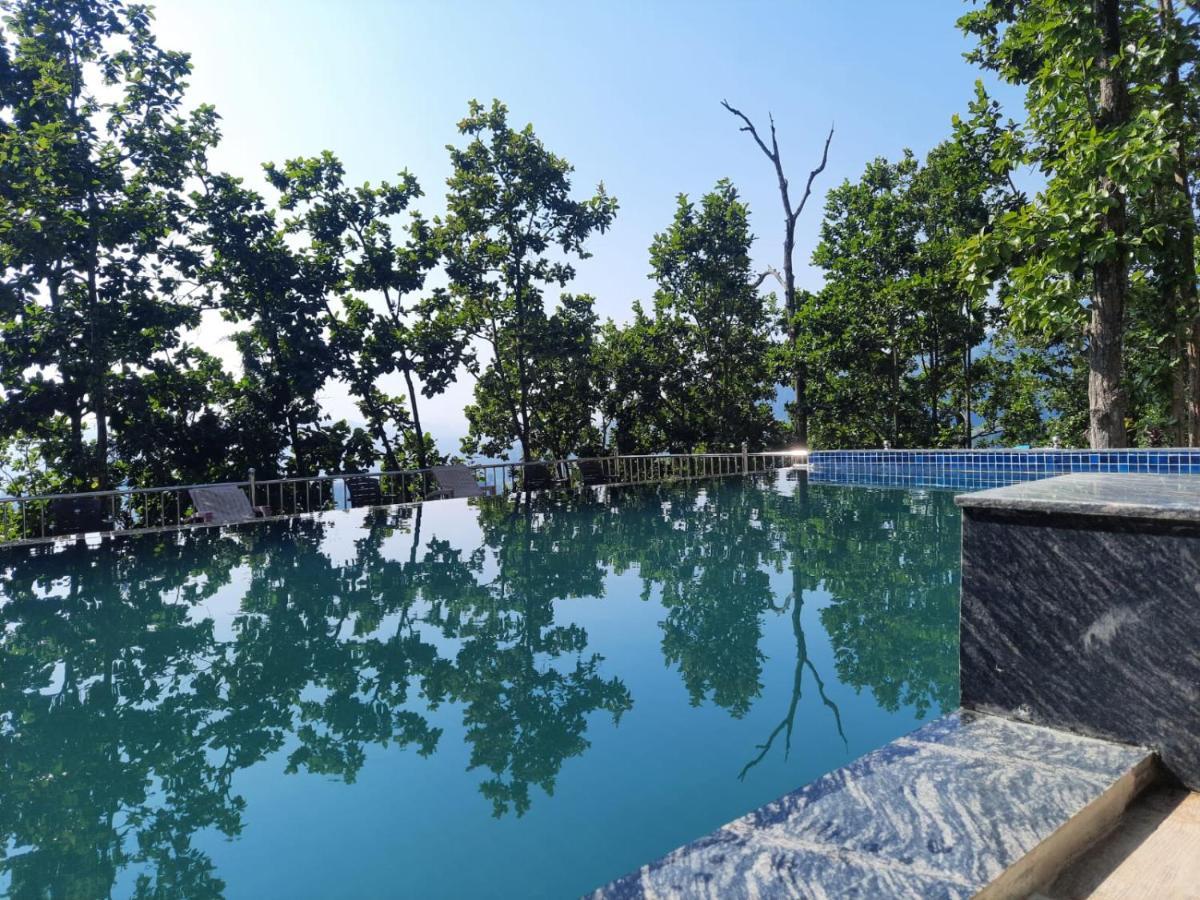 Blue Pine Orchards - Villas Lansdowne Bagian luar foto